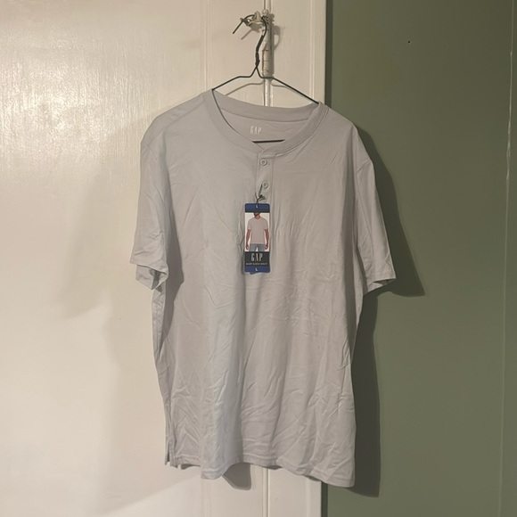 GAP Men’s Short Sleeve 3 Button Henley Tee Gray Size Large - Picture 11 of 13